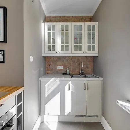 Grand - Entry - With Garden In Lejlighed Sopot