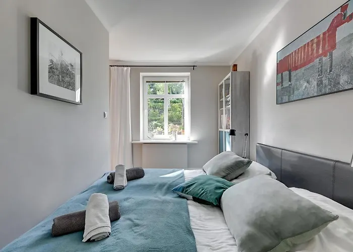 Grand - Entry - With Garden In ソポト