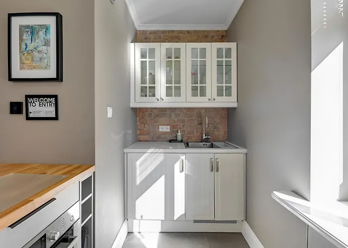 Grand - Entry - With Garden In Daire Sopot